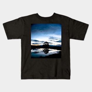 SUNSETS AND SUNRISES Kids T-Shirt